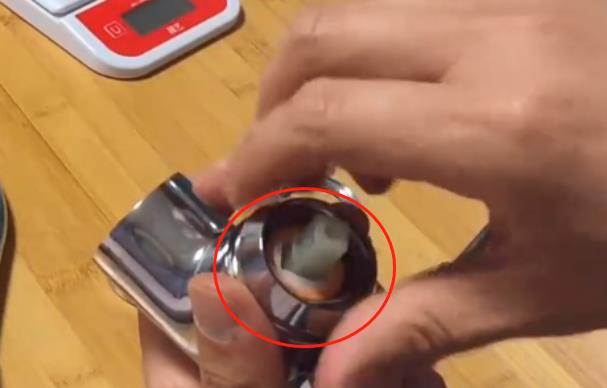 360旋轉(zhuǎn)水龍頭拆卸圖解，4個(gè)步驟輕松拆卸所有配件!